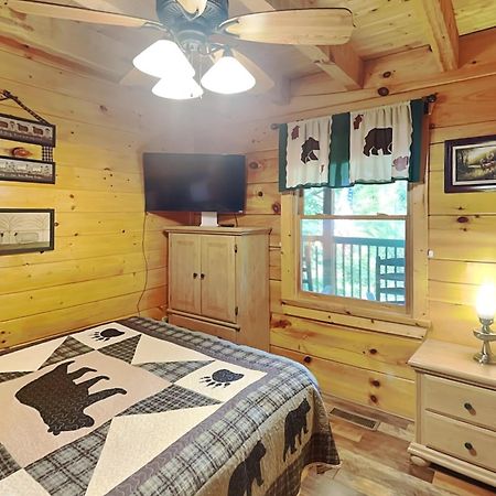 Lazy Cub Lodge Pigeon Forge Exteriör bild