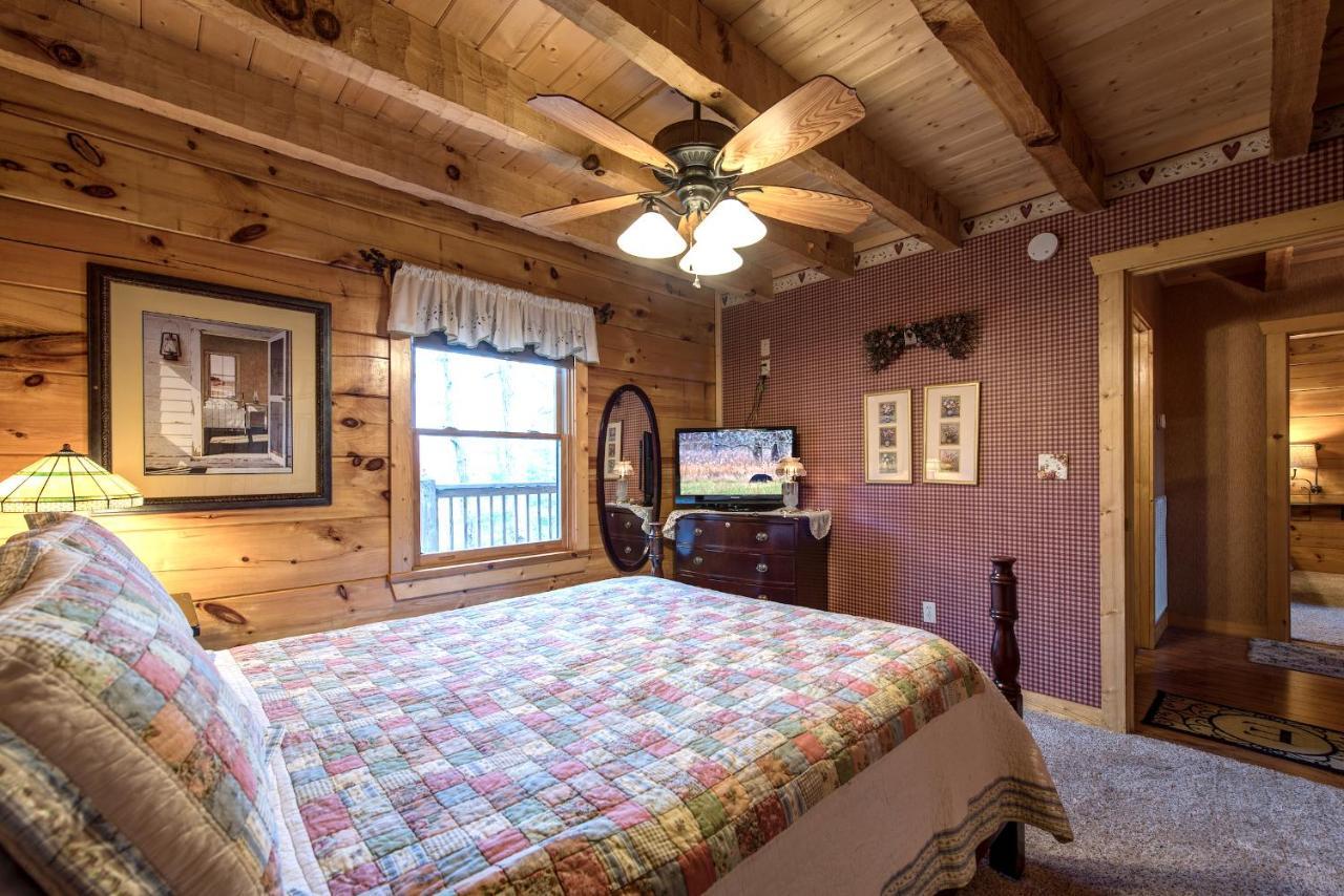 Lazy Cub Lodge Pigeon Forge Exteriör bild